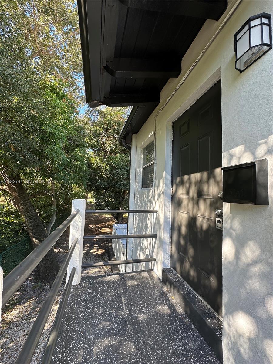 F A BARRETTS SUB OF W1/2 - Residential Lease