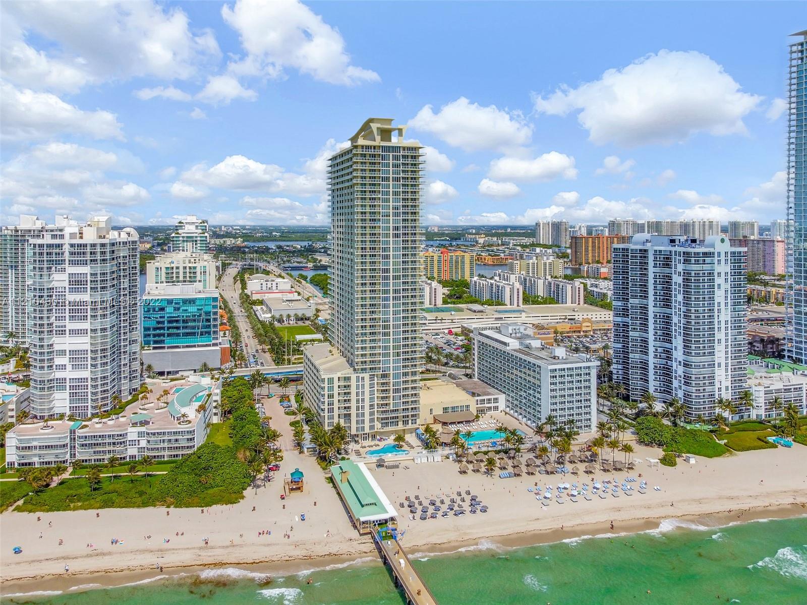 LA PERLA CONDO - Residential