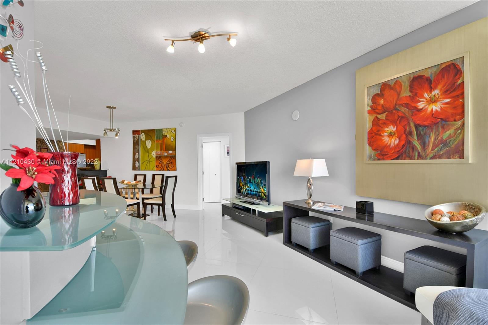 LA PERLA CONDO - Residential