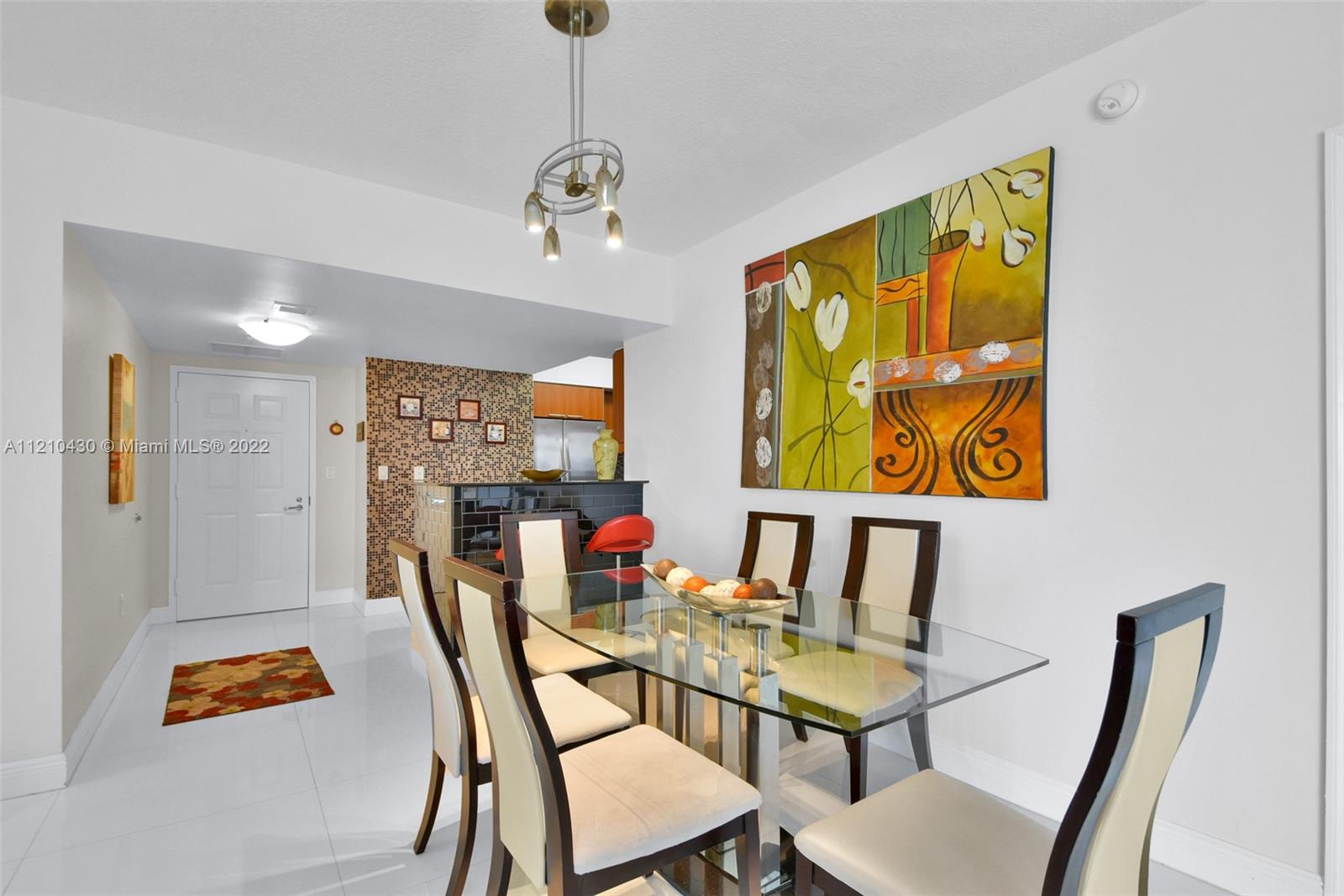 LA PERLA CONDO - Residential