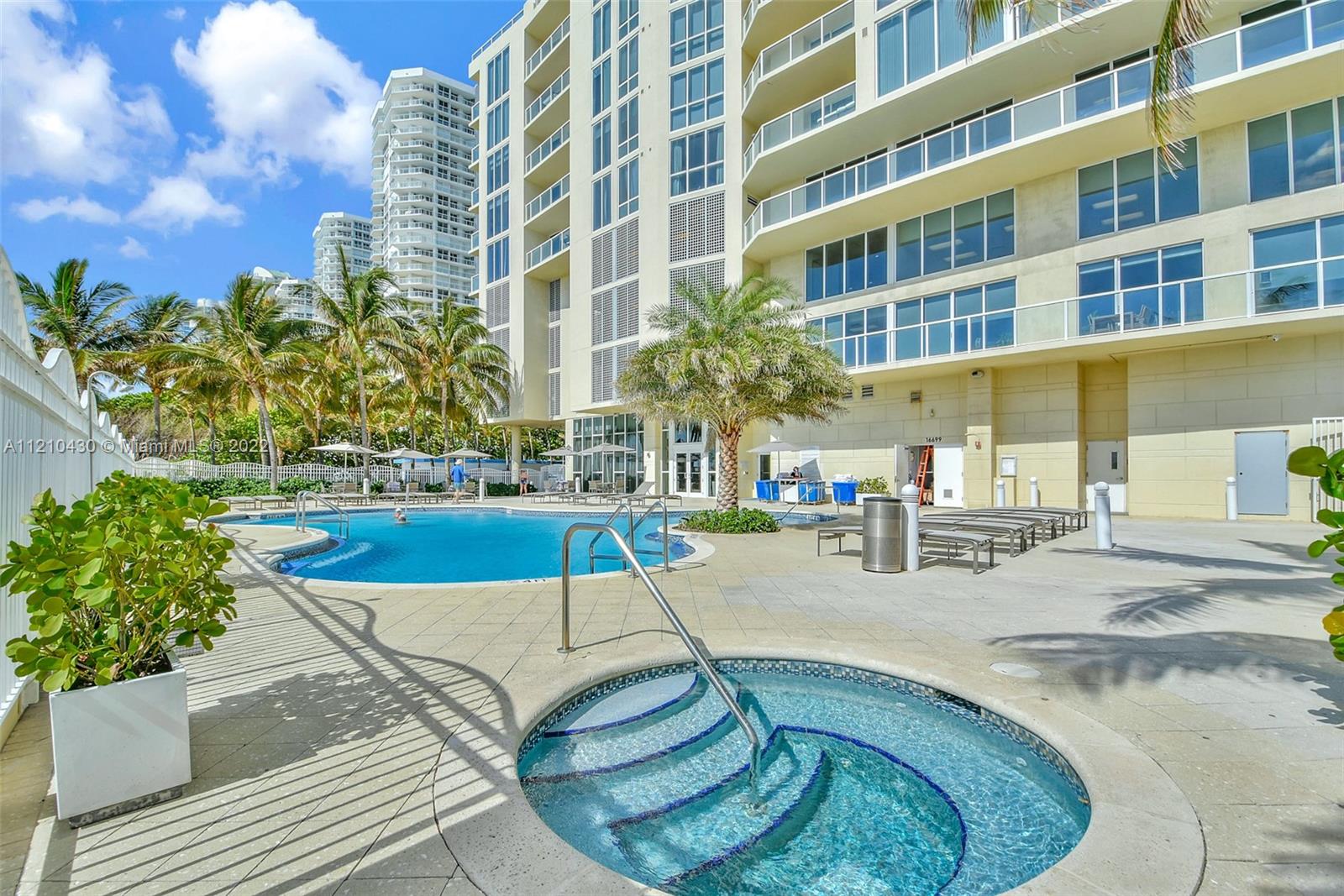 LA PERLA CONDO - Residential