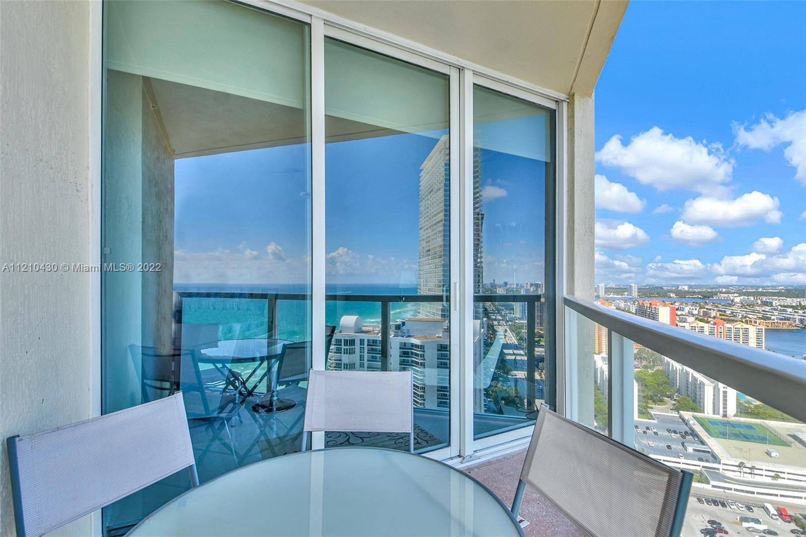 LA PERLA CONDO - Residential