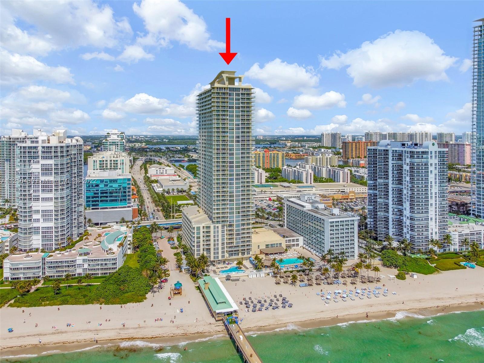 LA PERLA CONDO - Residential