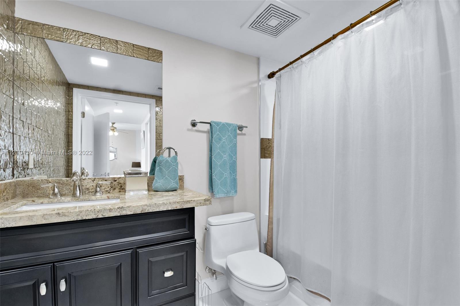 LA PERLA CONDO - Residential