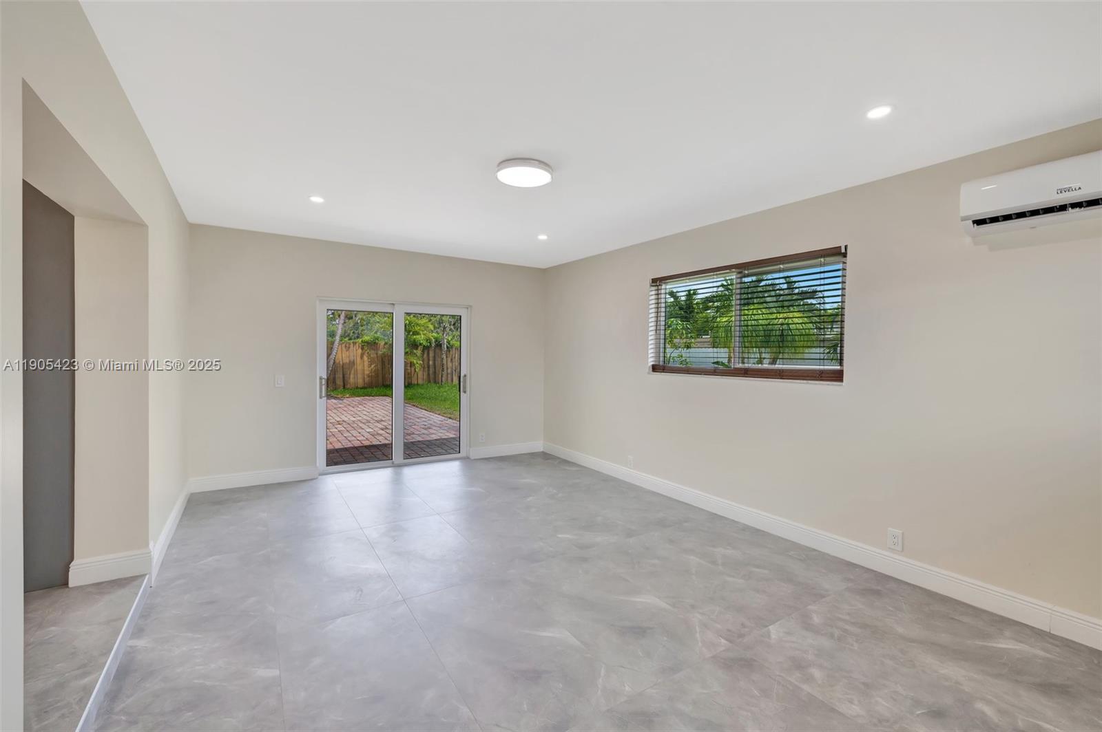 RIVERLAND VILLAGE SEC 1 R - Residential Lease