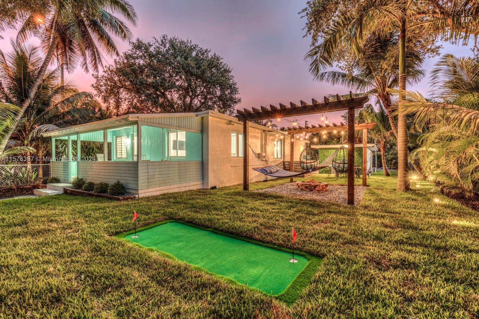 1960 Riverside Dr, Fort Lauderdale, Broward County, Florida - 4 Bedrooms  
3 Bathrooms - 