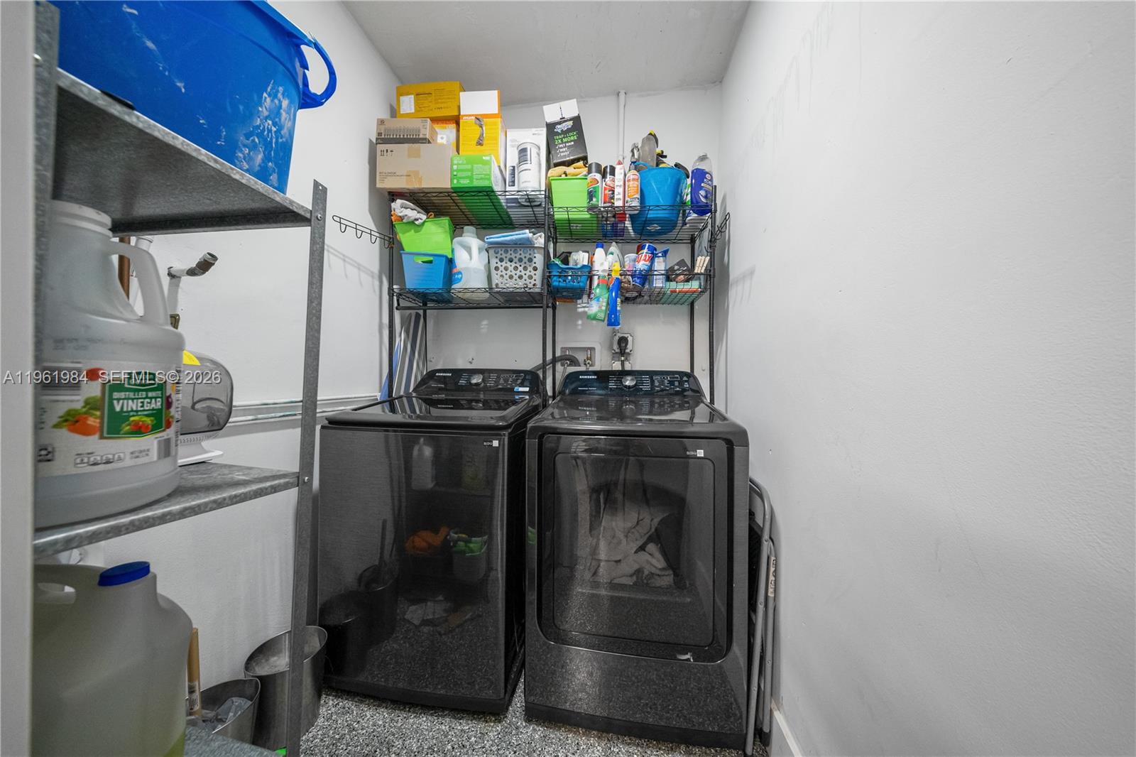 PINE SHORE SEC 1 - Residential