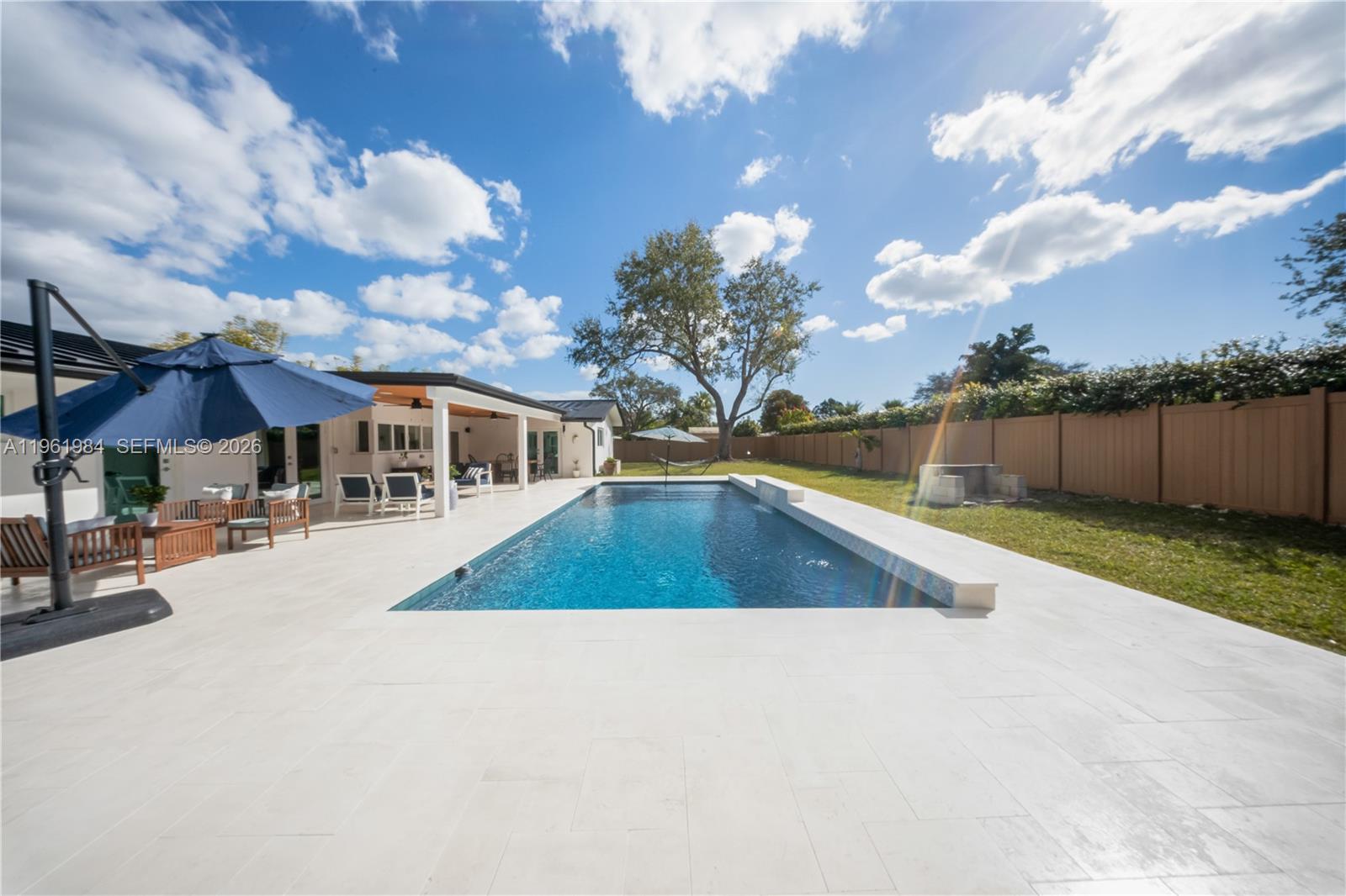 PINE SHORE SEC 1 - Residential