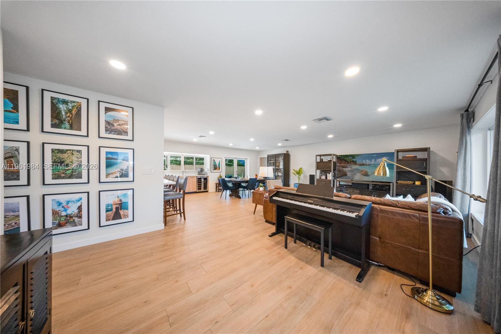 PINE SHORE SEC 1 - Residential