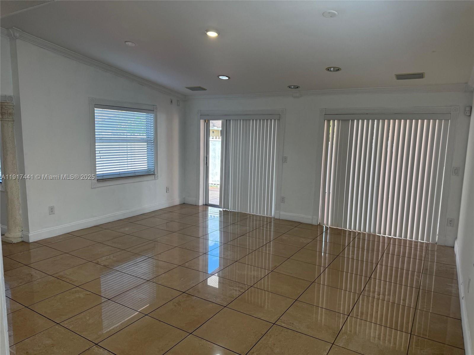 LES CHALETS II - Residential