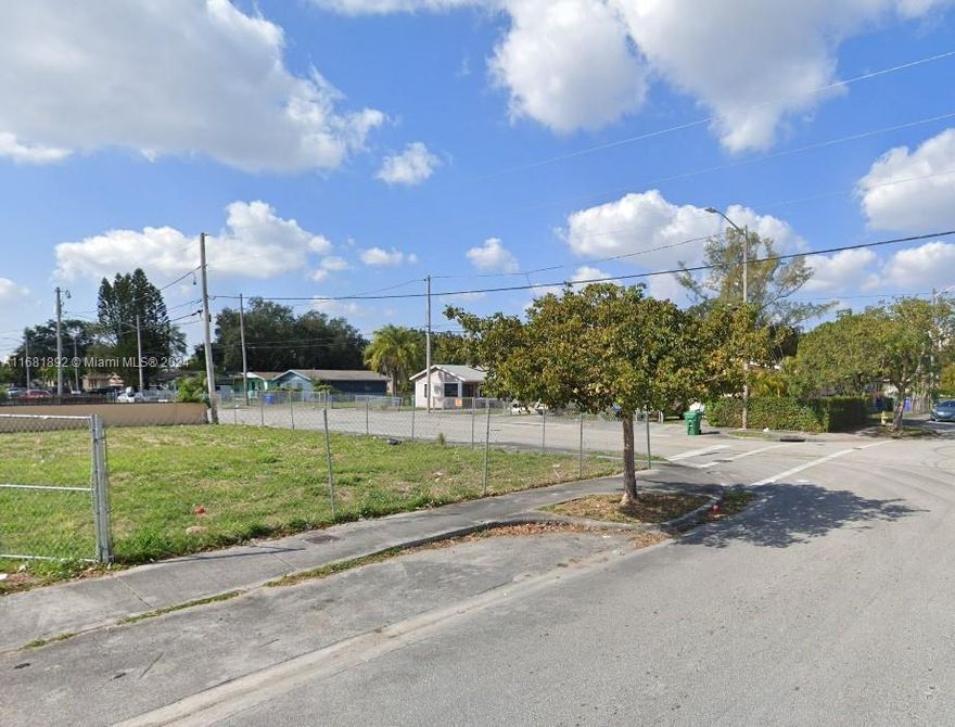 Corner lot, residentially zoned, can make a single-family home in the front with an ancillary unit in the back.