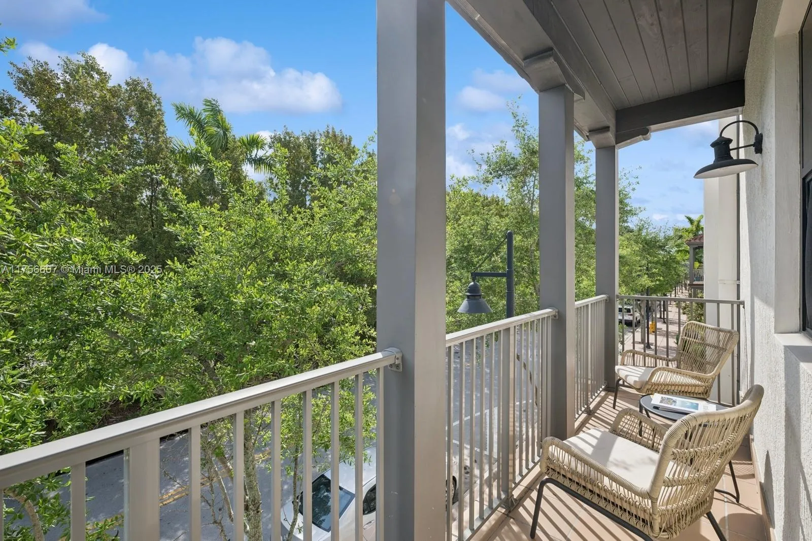 Doral, Florida 33166, United States, 5 Bedrooms Bedrooms, ,4 BathroomsBathrooms,Residential,Active,86155