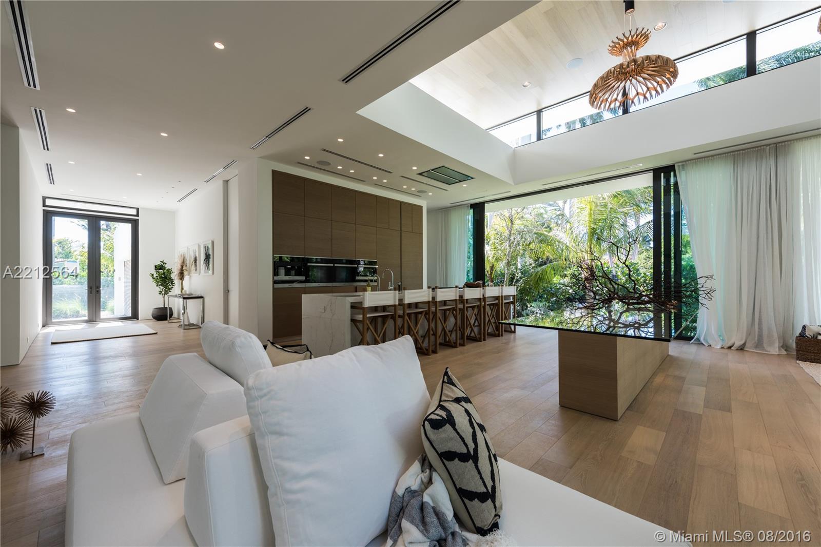 SUNSET ISLANDS-ISLAND NO - Residential