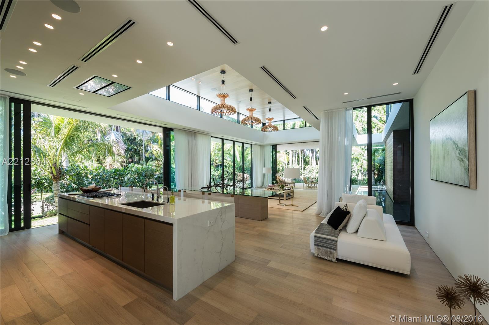 SUNSET ISLANDS-ISLAND NO - Residential