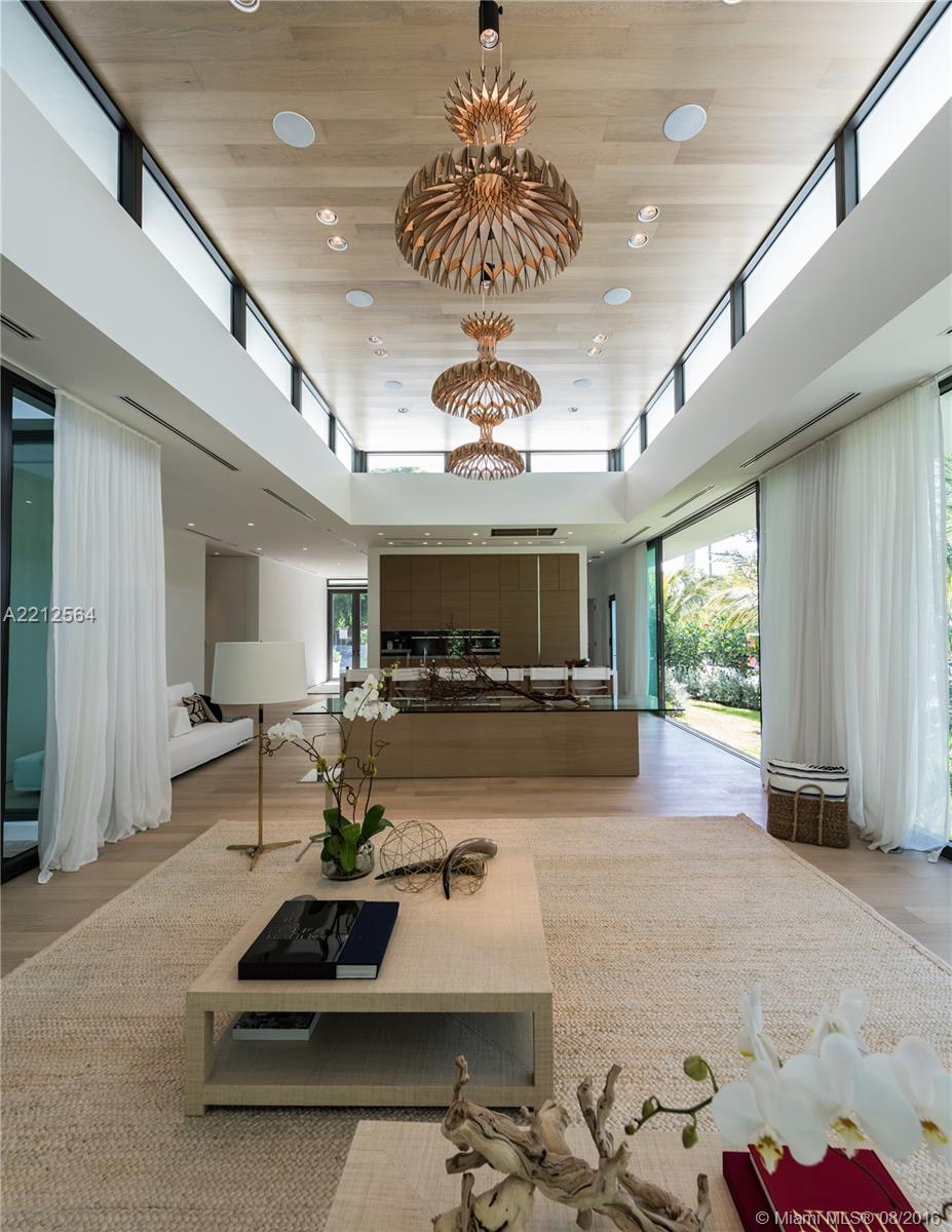 SUNSET ISLANDS-ISLAND NO - Residential