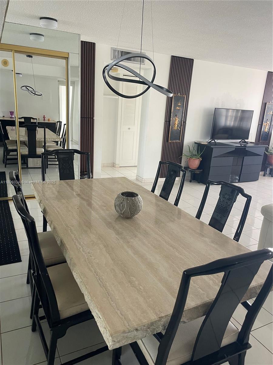 WINSTON TOWERS 200 - Residential Lease