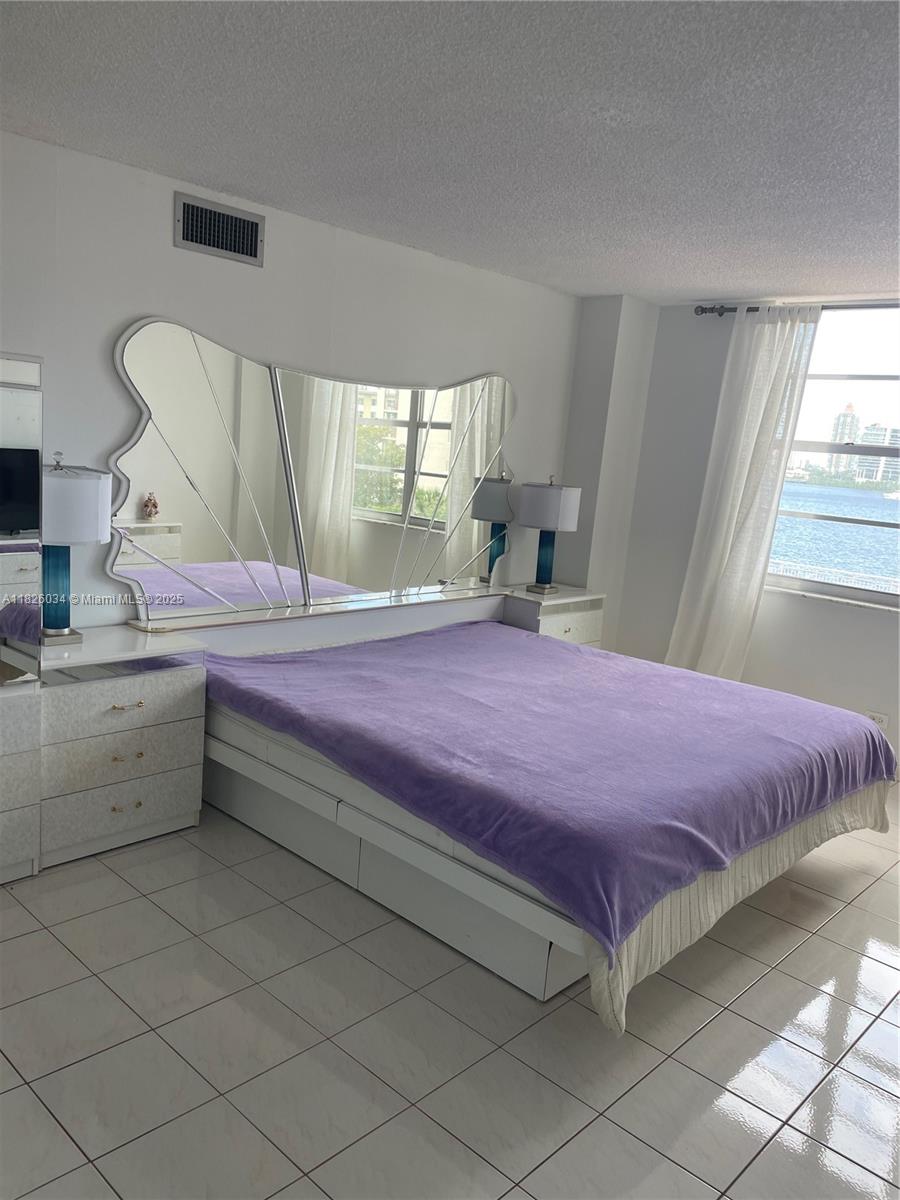 WINSTON TOWERS 200 - Residential Lease