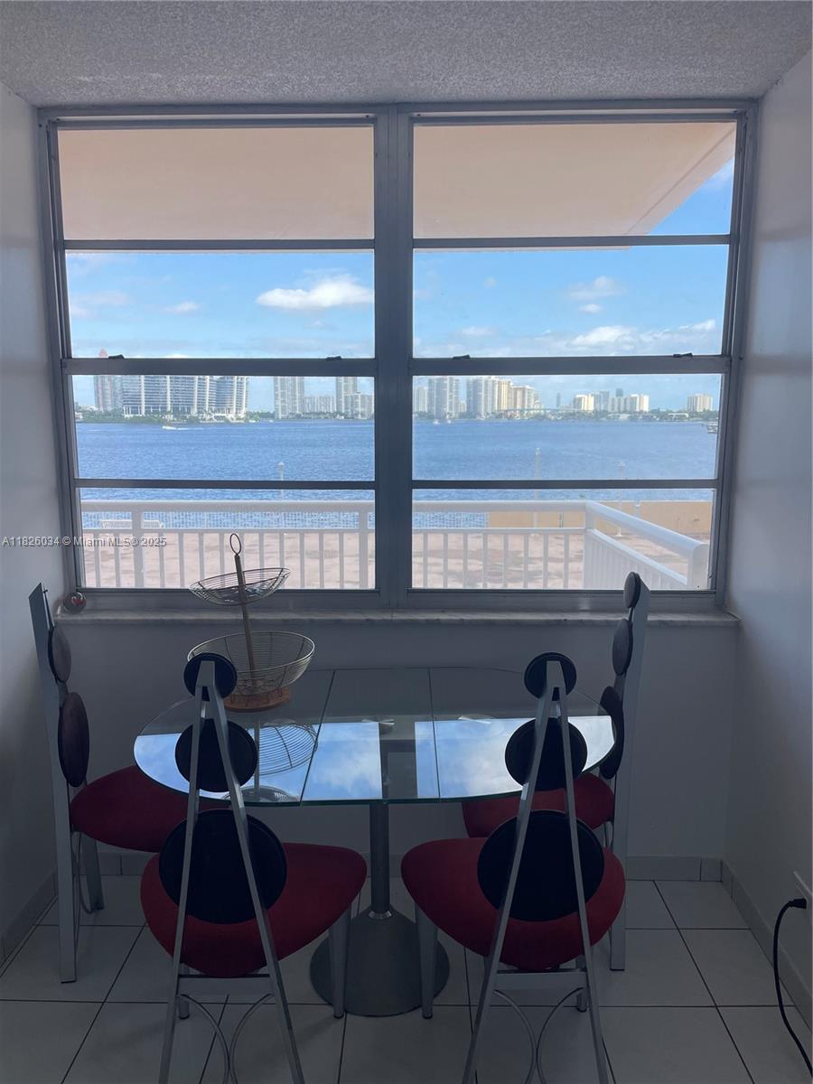 WINSTON TOWERS 200 - Residential Lease