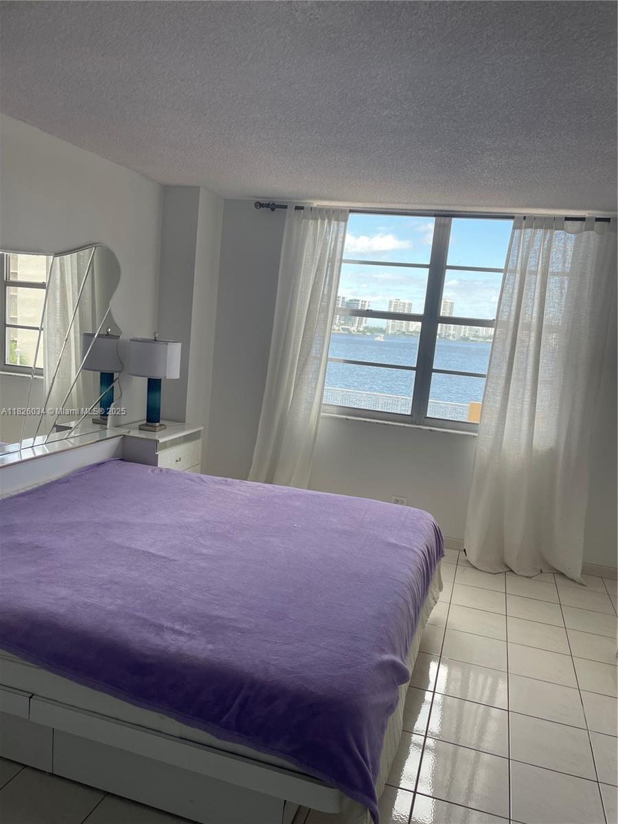 WINSTON TOWERS 200 - Residential Lease