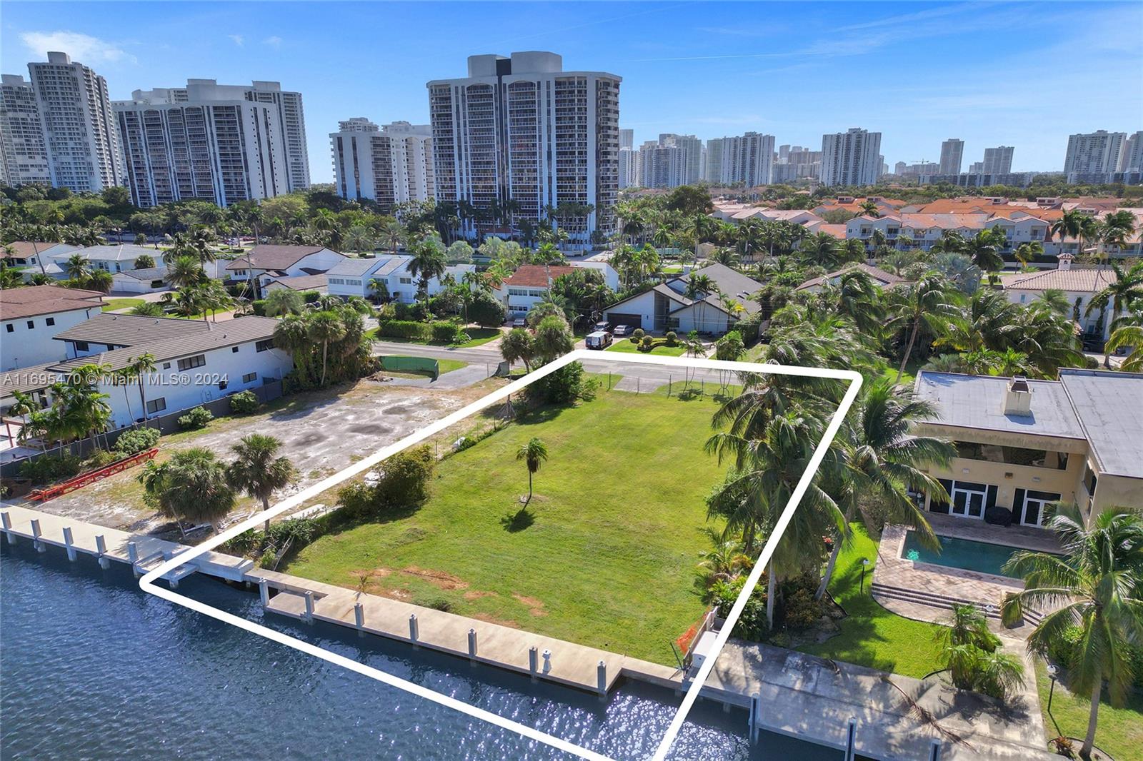 GOLDEN ISLES SEC D REPLAT - Land