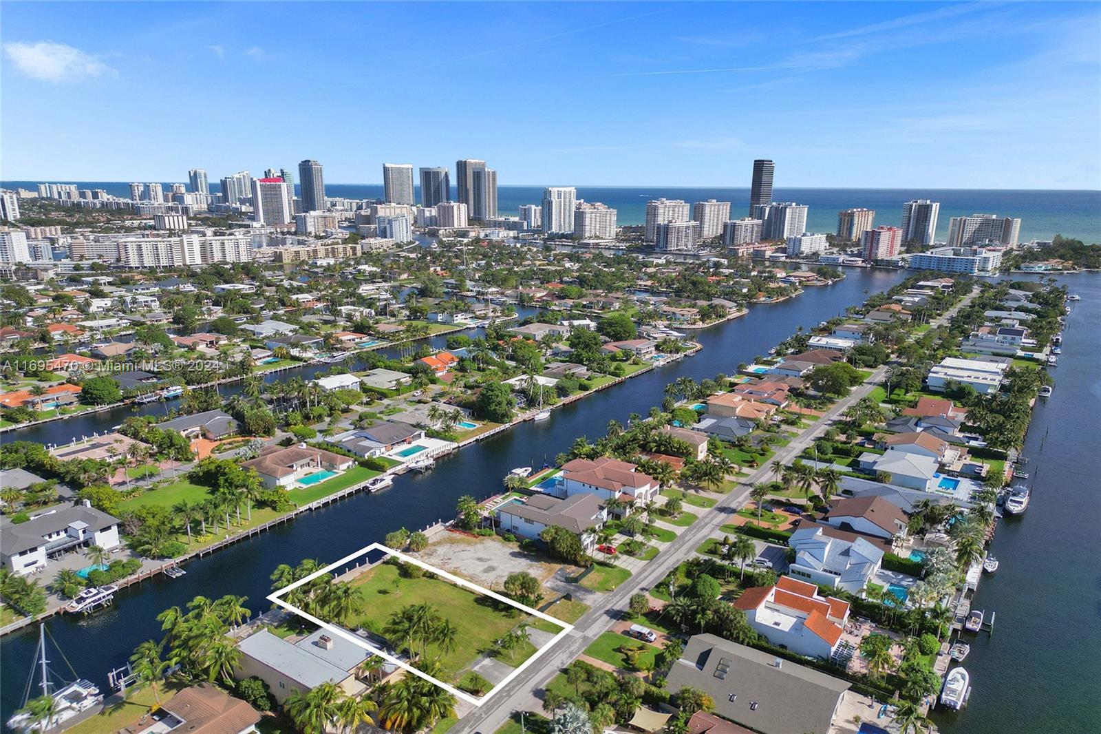 GOLDEN ISLES SEC D REPLAT - Land