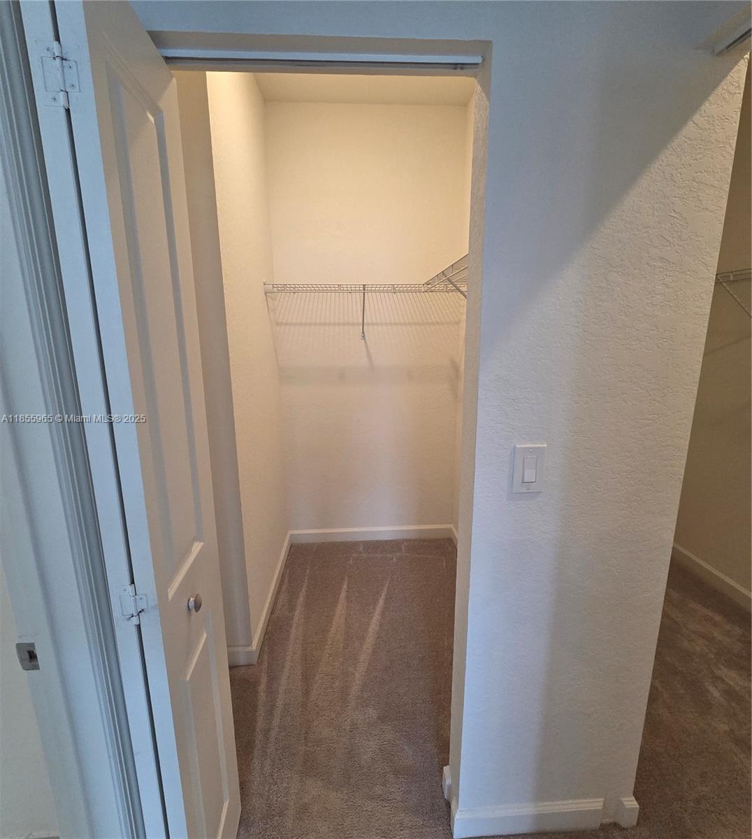 WINDSOR SQUARE - Residential