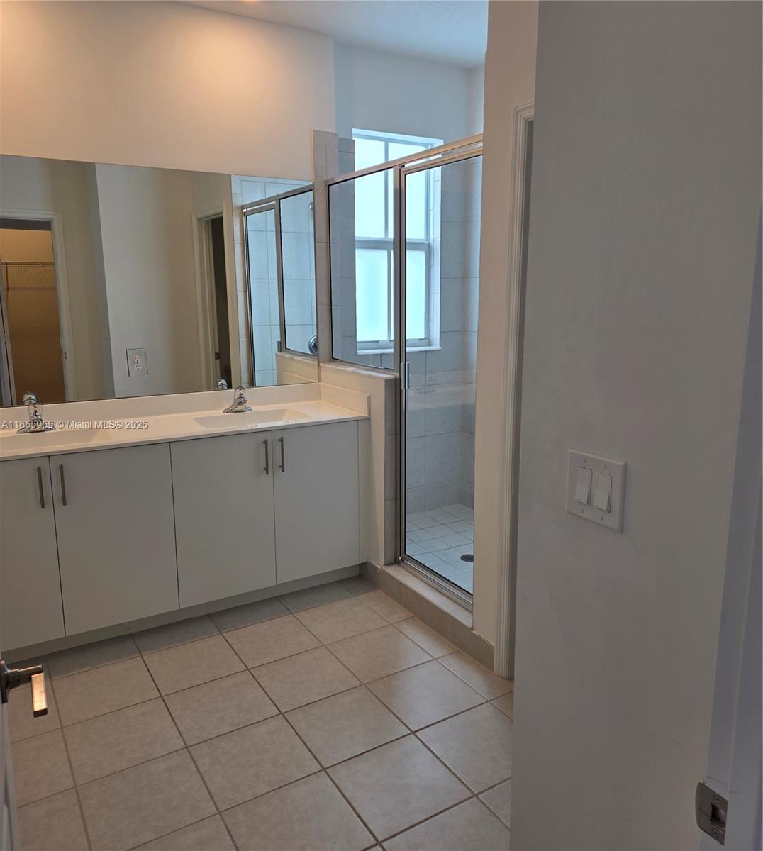 WINDSOR SQUARE - Residential