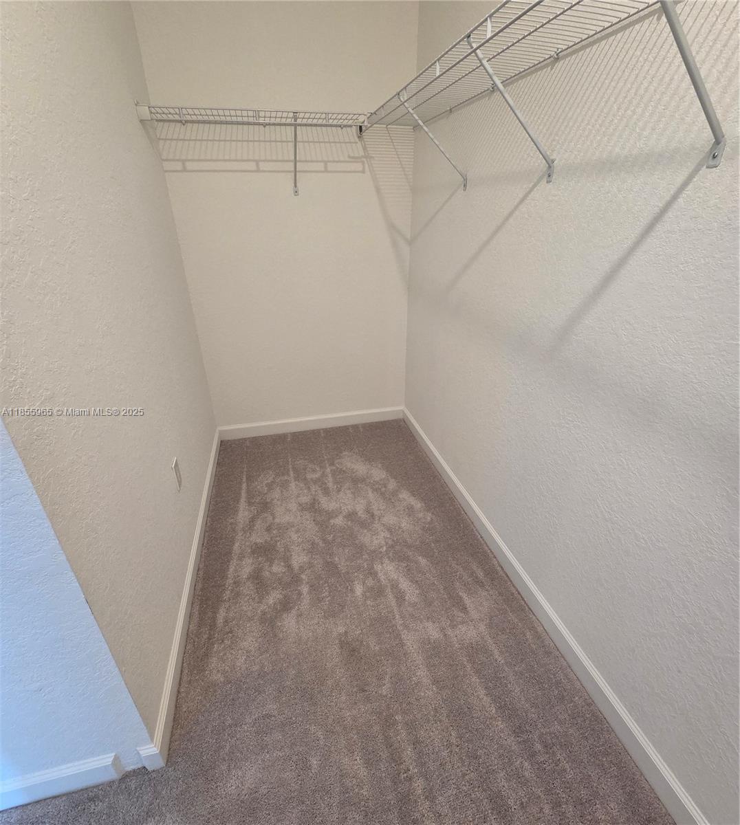 WINDSOR SQUARE - Residential