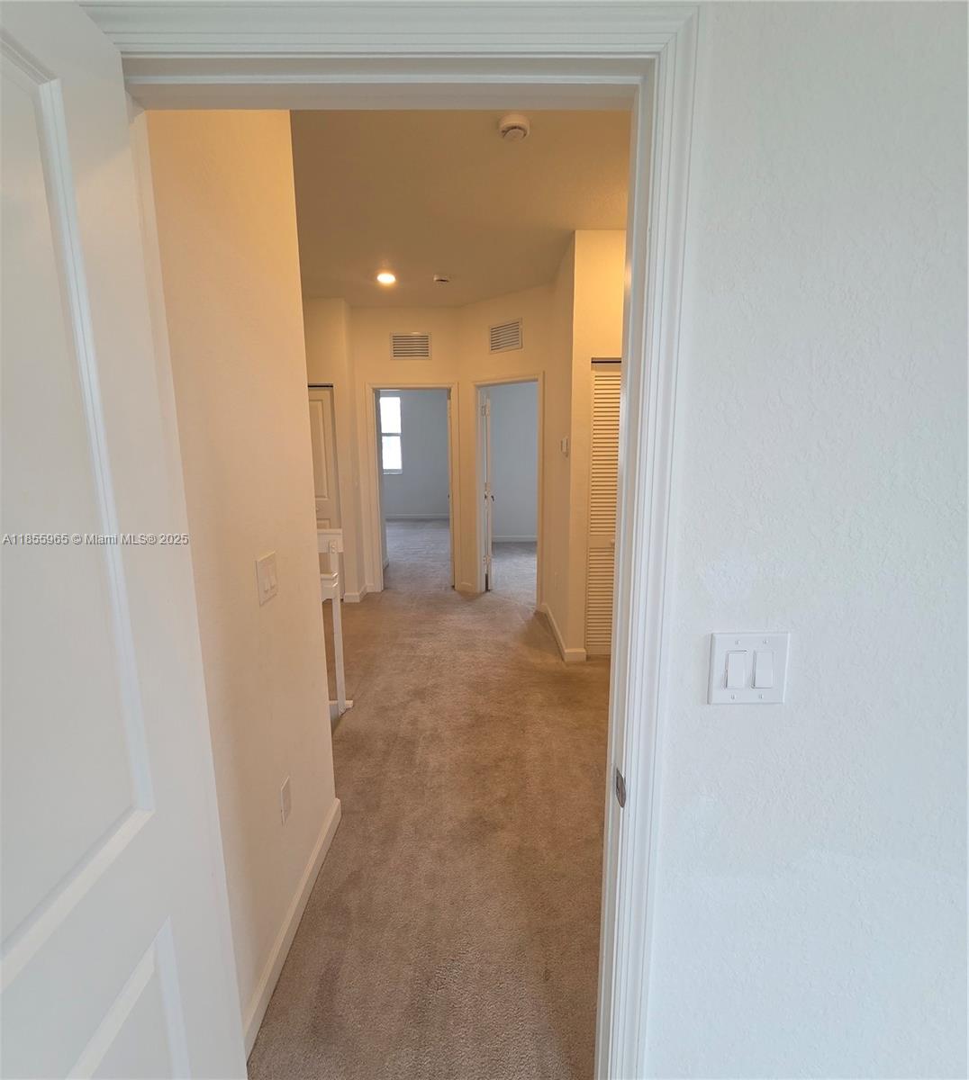 WINDSOR SQUARE - Residential