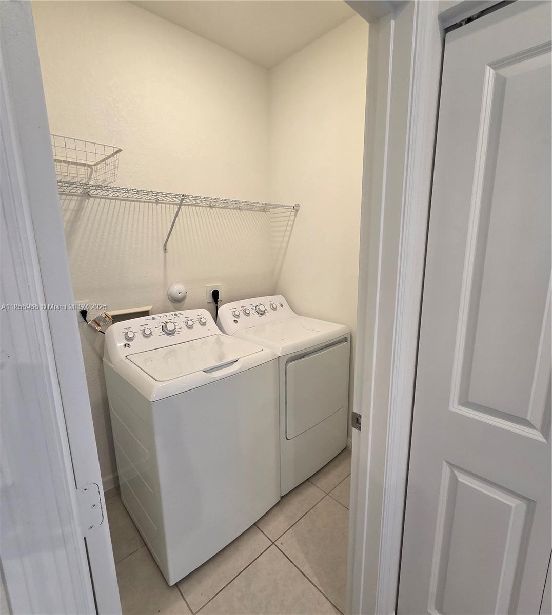 WINDSOR SQUARE - Residential