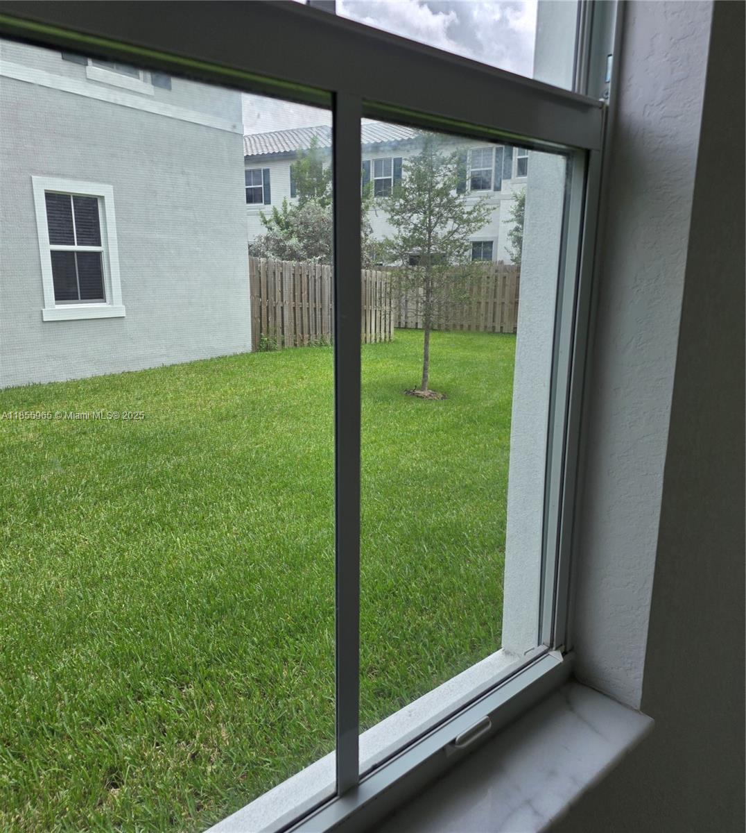 WINDSOR SQUARE - Residential