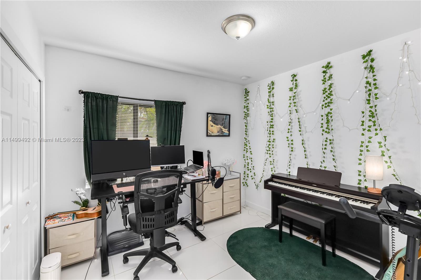 RANDALL PK 1ST ADDN - Residential