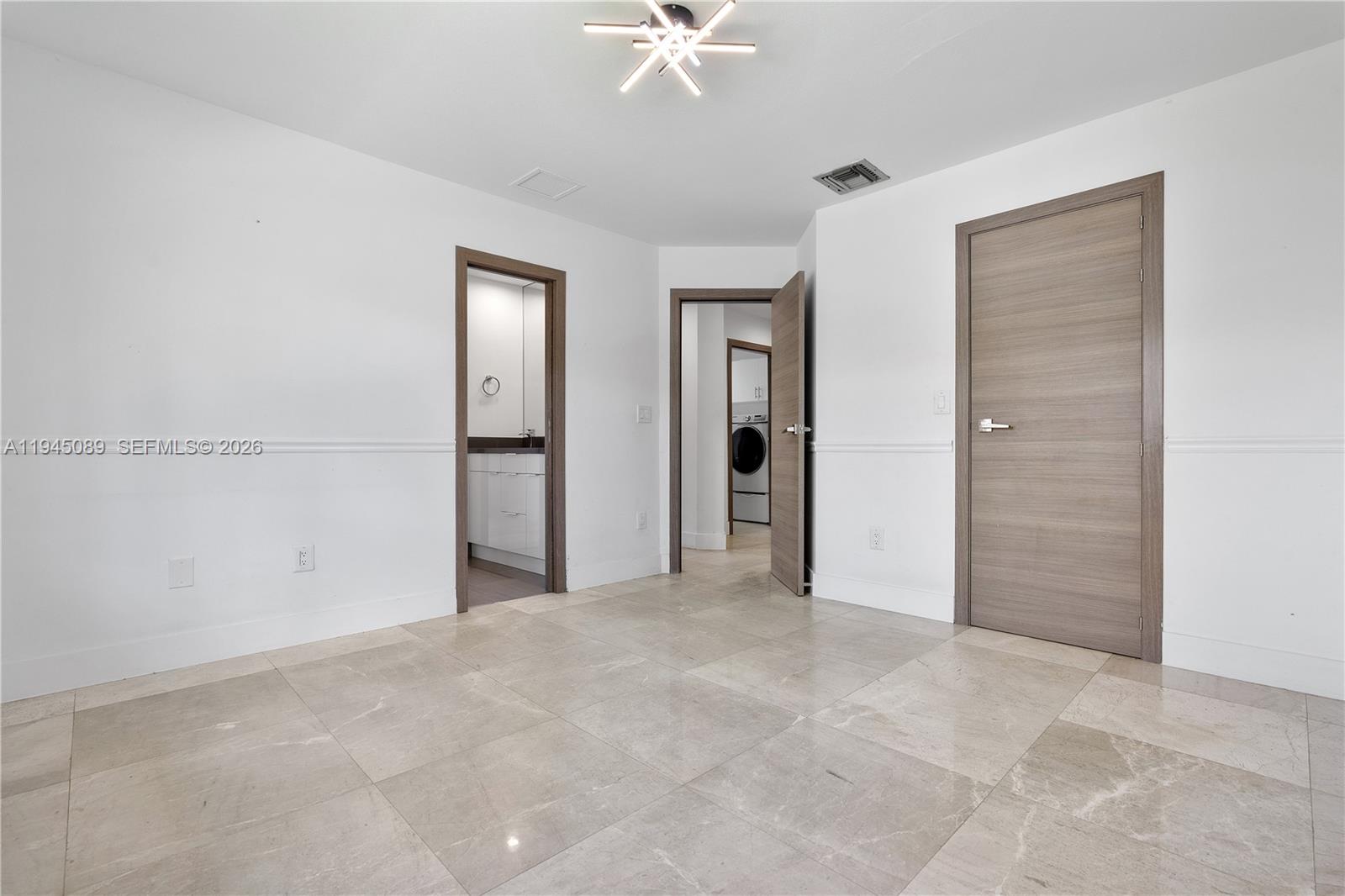 ROYAL CUTLER ESTATES - Residential