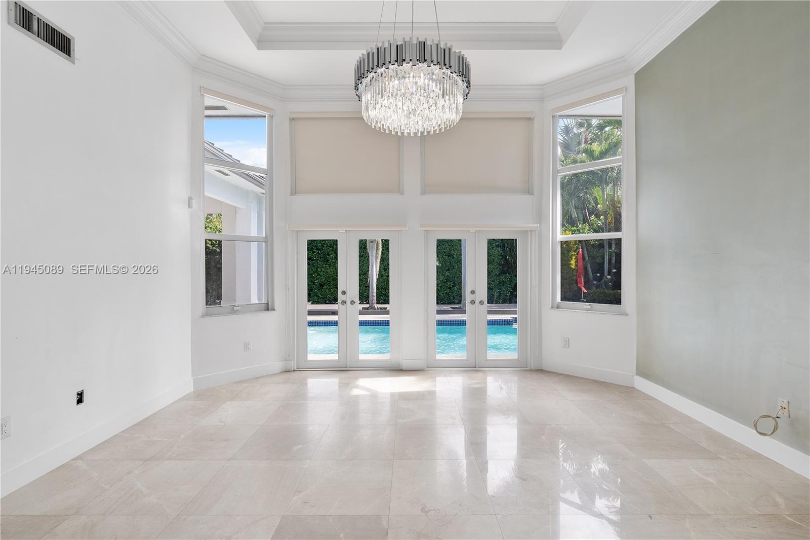 ROYAL CUTLER ESTATES - Residential