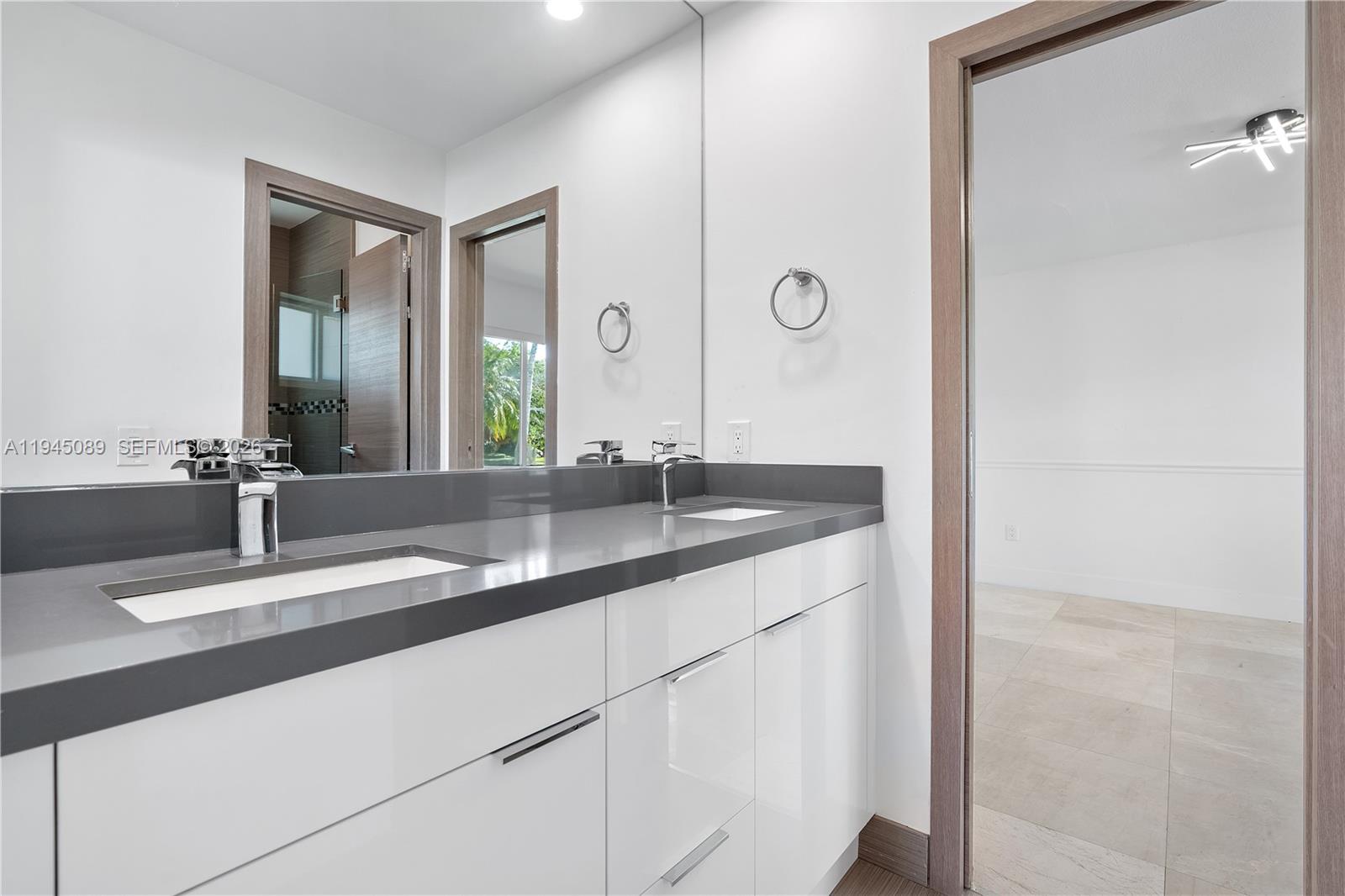 ROYAL CUTLER ESTATES - Residential