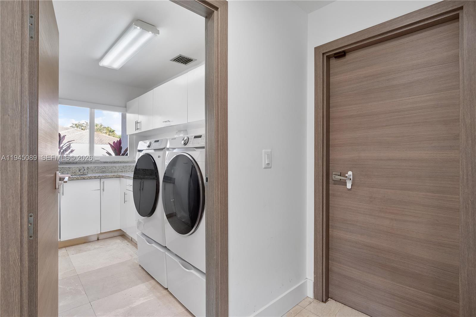 ROYAL CUTLER ESTATES - Residential