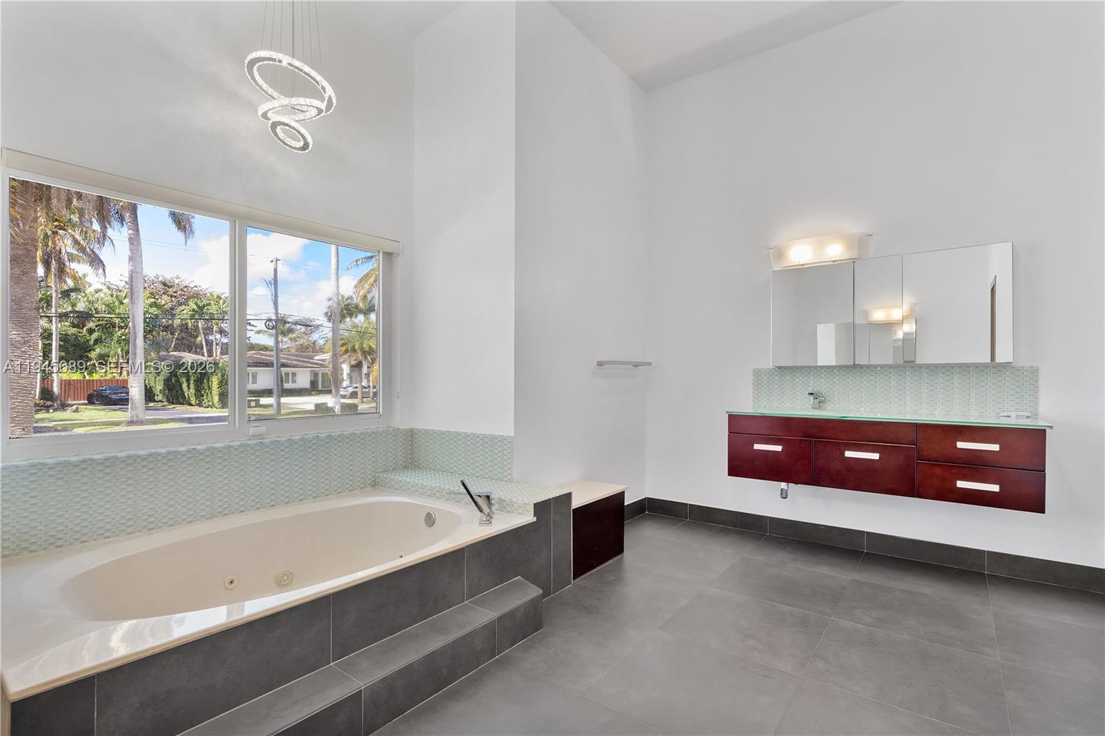 ROYAL CUTLER ESTATES - Residential