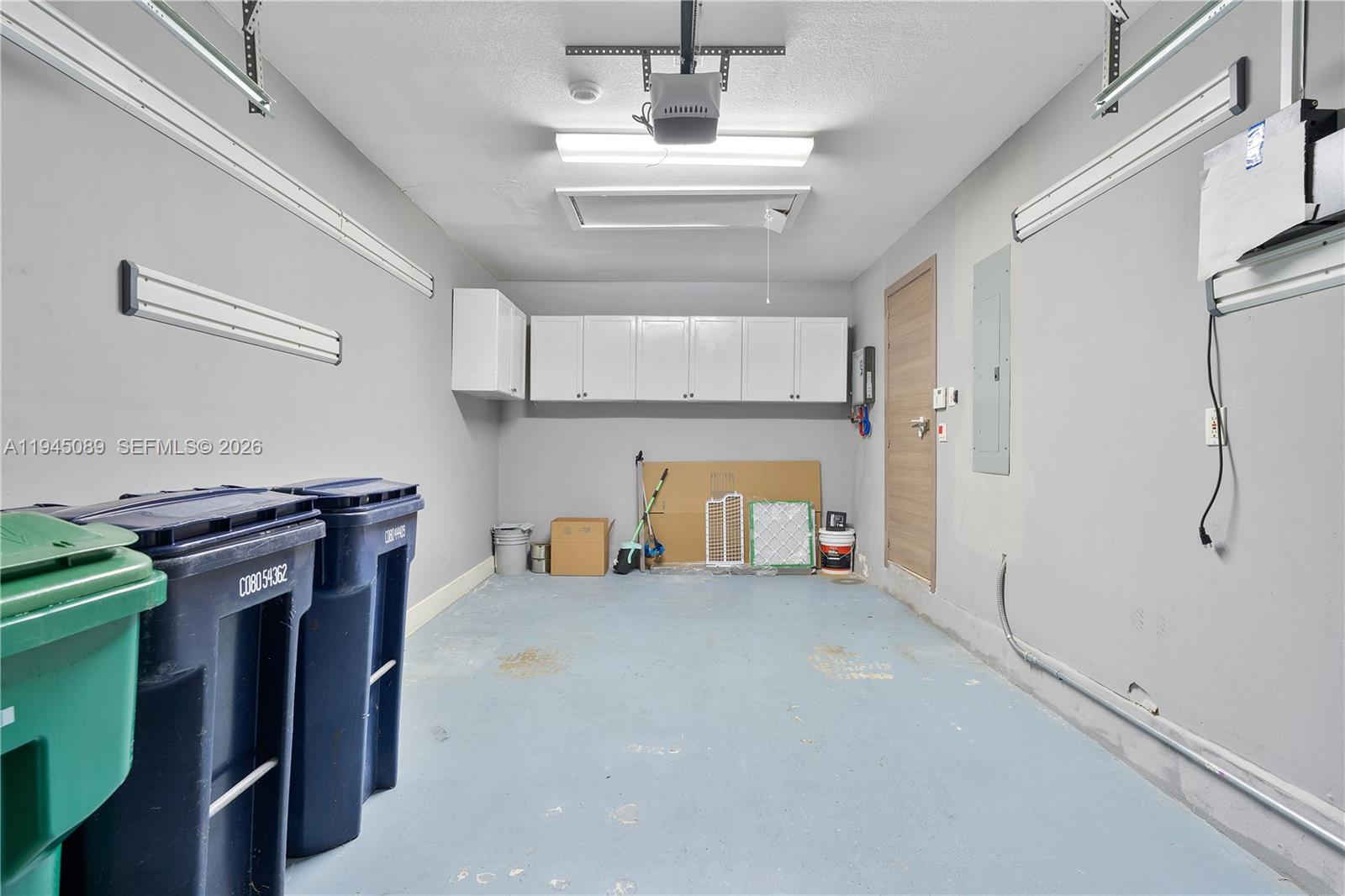 ROYAL CUTLER ESTATES - Residential