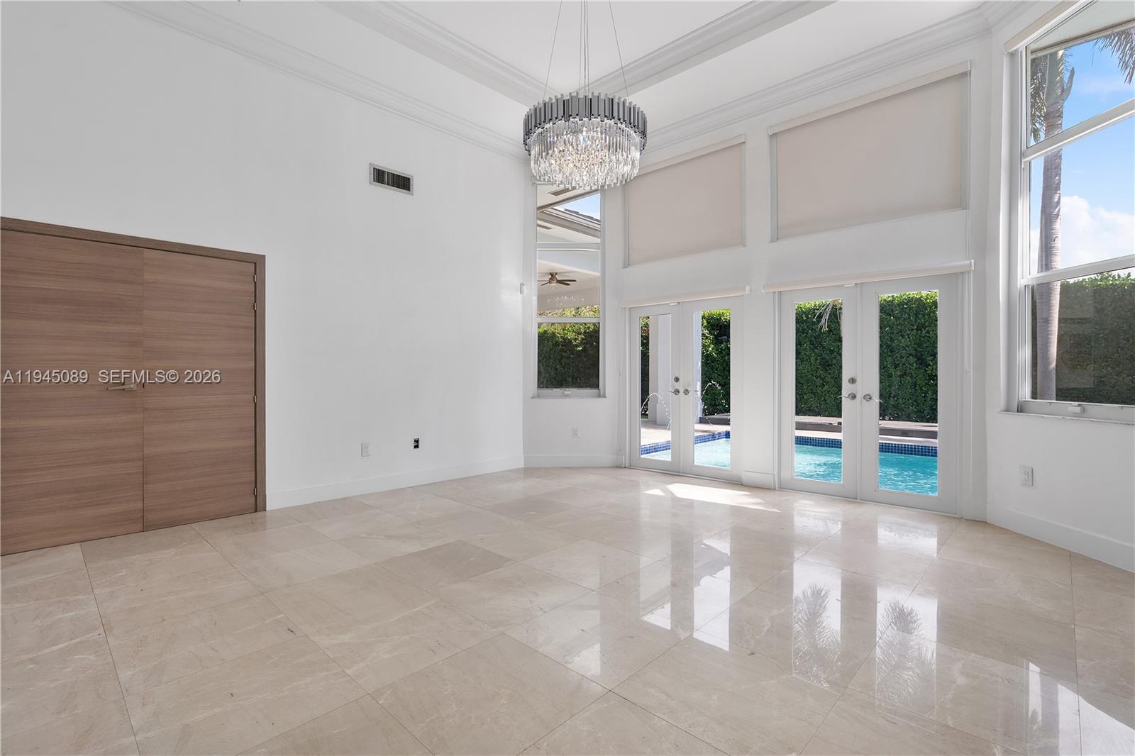 ROYAL CUTLER ESTATES - Residential