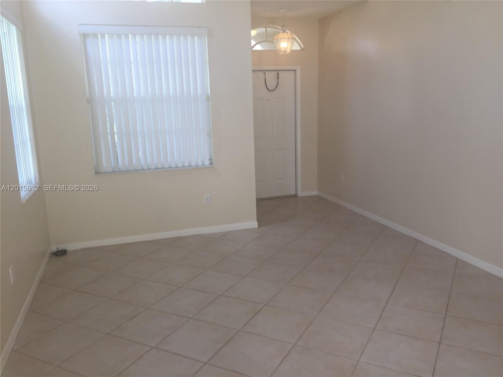 TOWNGATE - Residential Lease