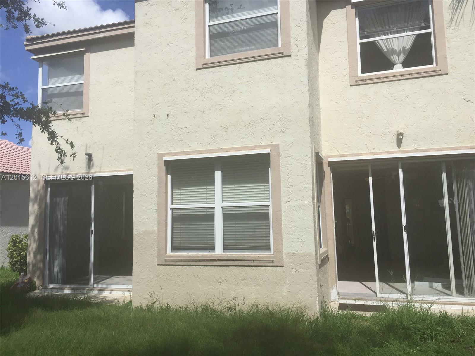 TOWNGATE - Residential Lease