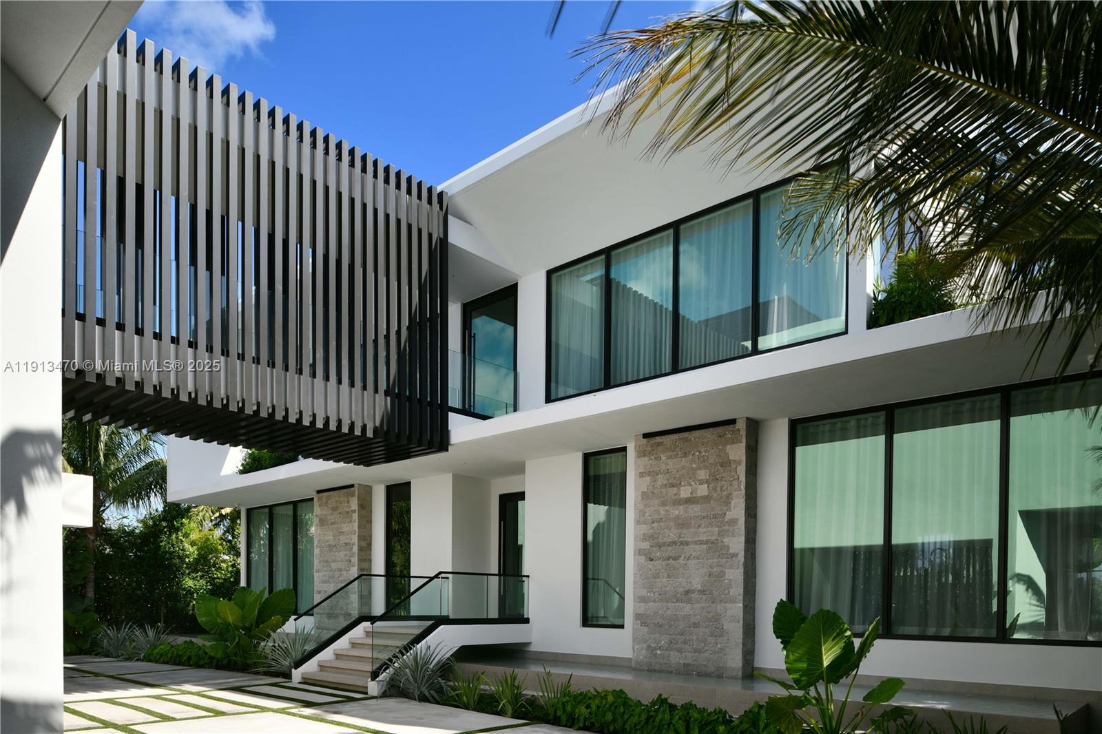 HIBISCUS ISLAND - Residential