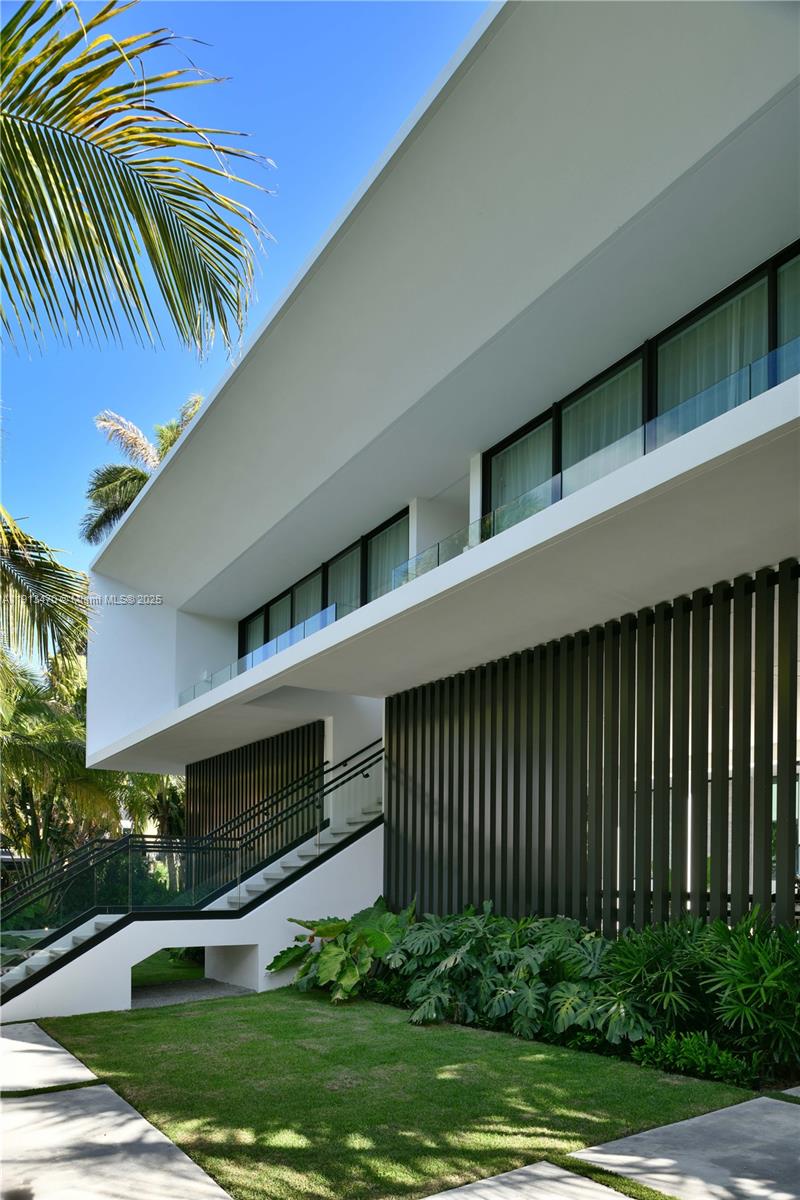 HIBISCUS ISLAND - Residential