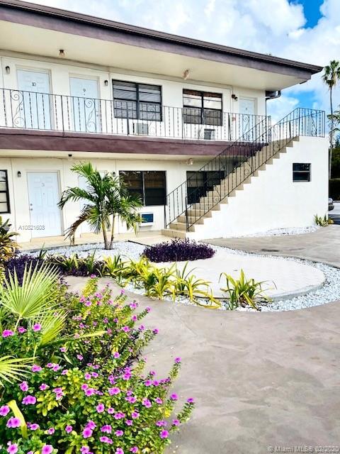 HIALEAH 10TH ADDN - Residential Lease