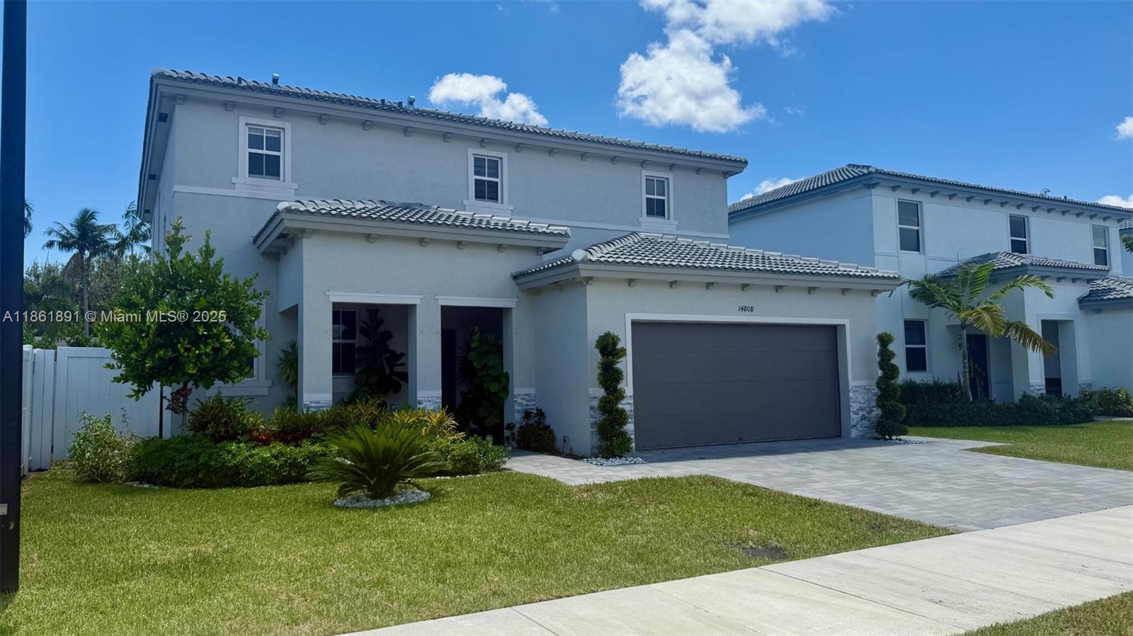 14808 SW 163rd Ter .