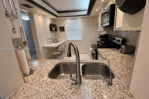 Tiny photo for 3910 Inverrary Blvd #603-B, Lauderhill, FL 33319 (MLS # A12077476)