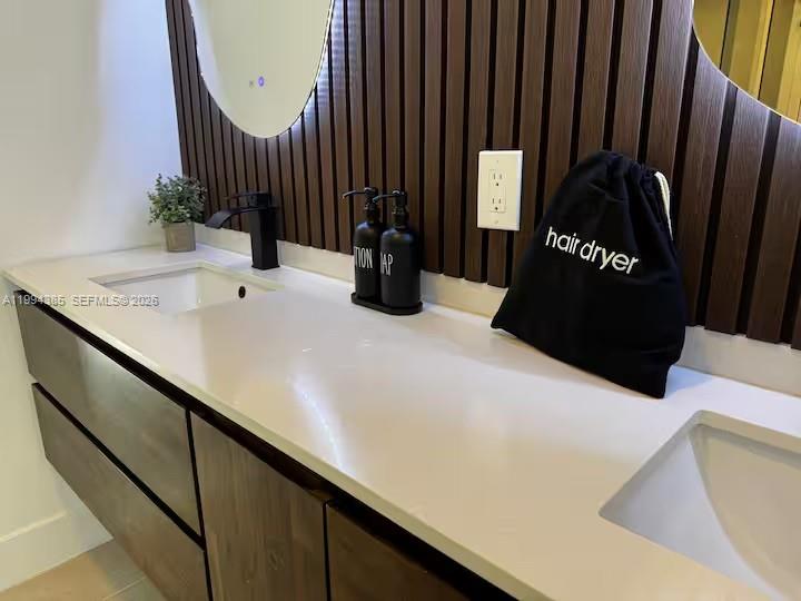 MEDITERRANIA - Residential