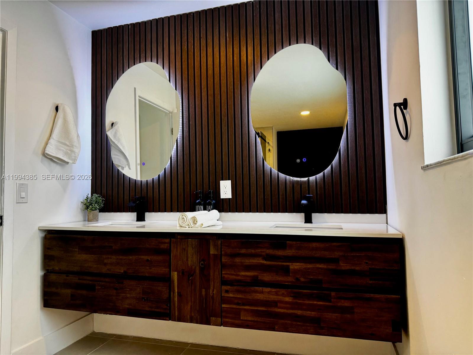 MEDITERRANIA - Residential