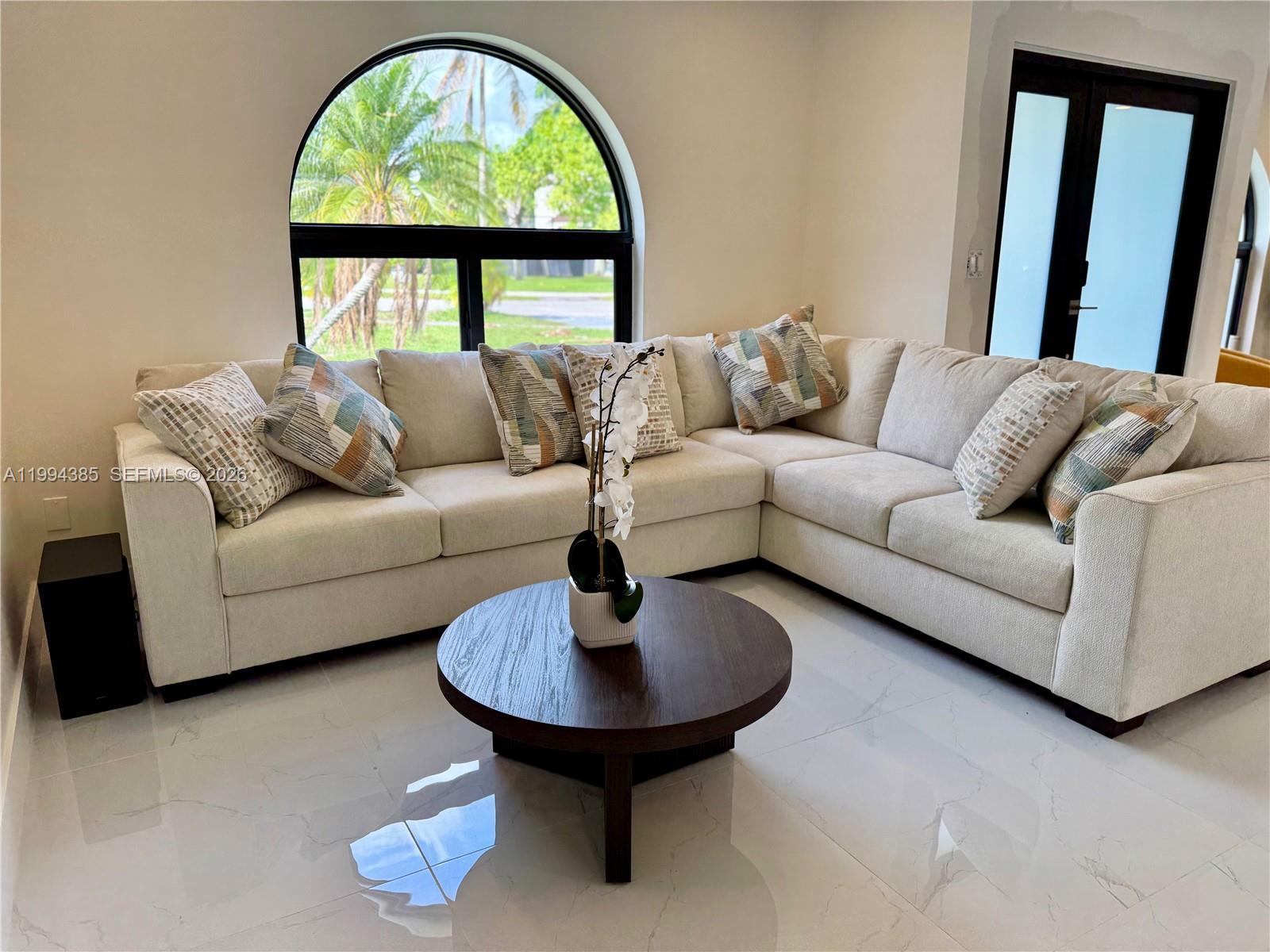 MEDITERRANIA - Residential