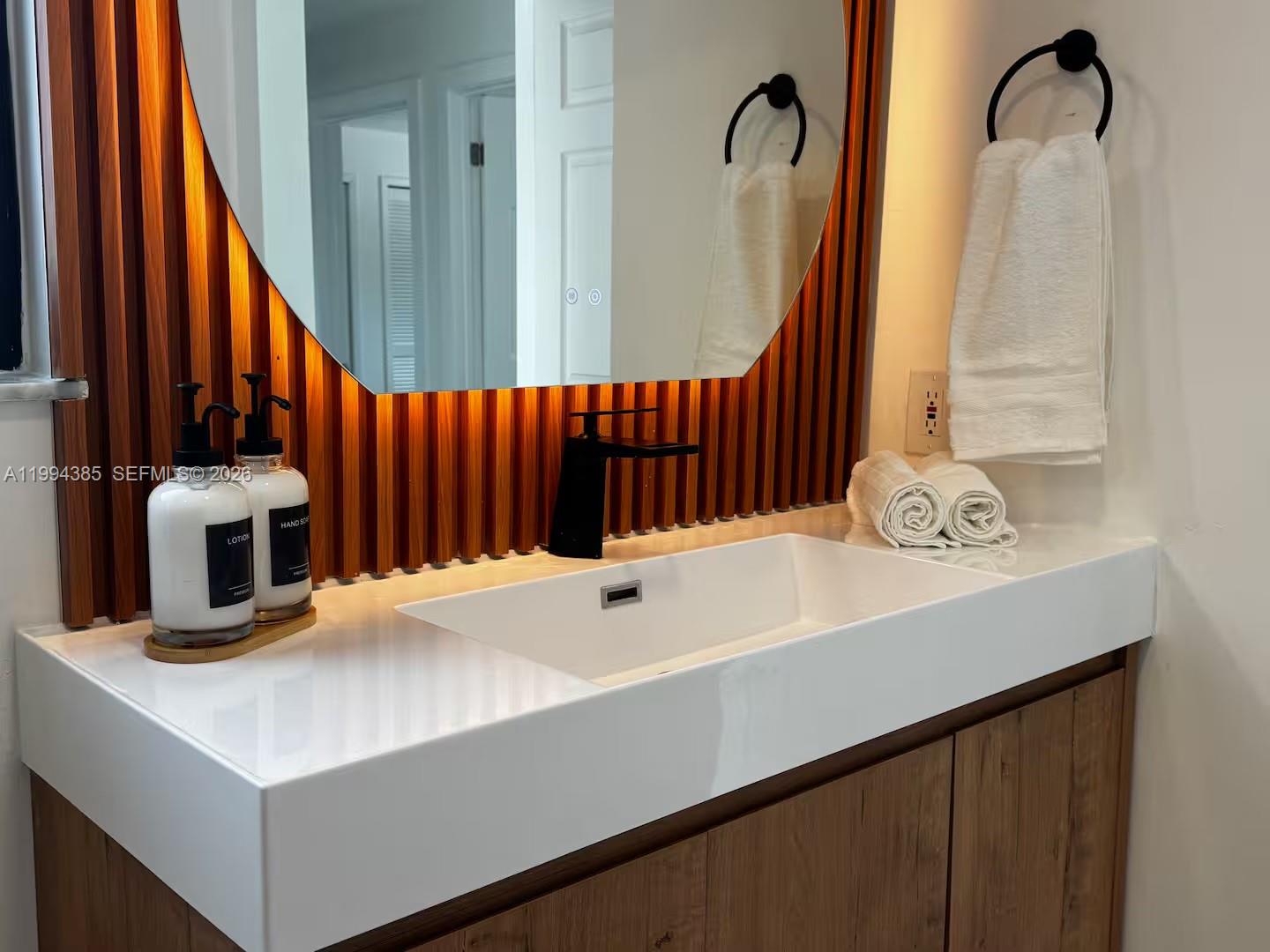 MEDITERRANIA - Residential